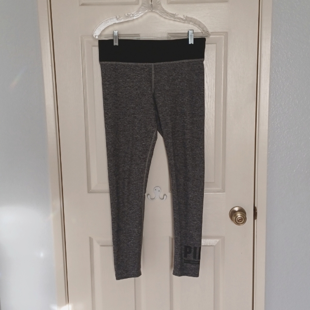 VS Pink yoga leggings